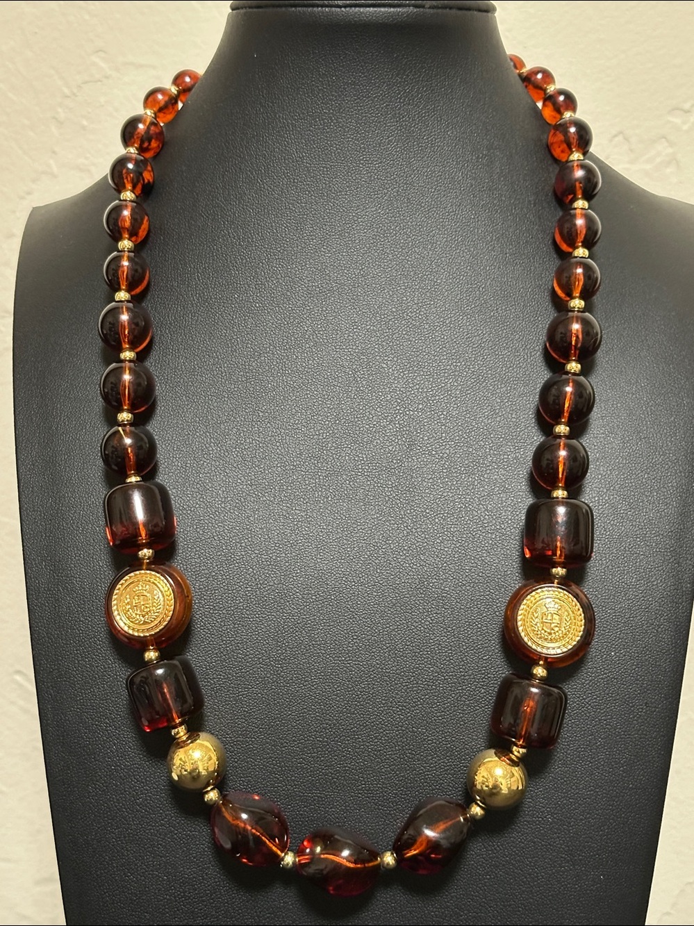 1980s Liz Claiborne Tortoise Lucite Bead Crest Statement Necklace